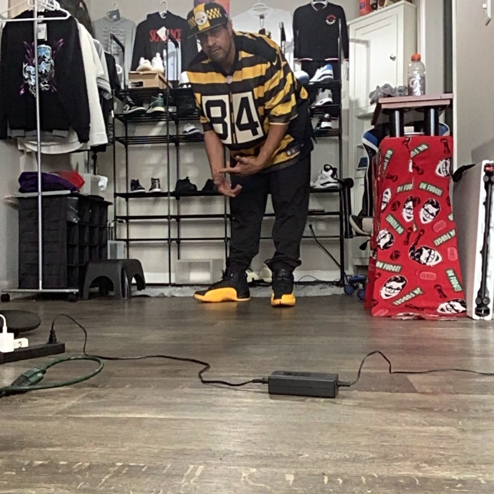 Come one come all share and sell show Im live - Picture 2 of 4